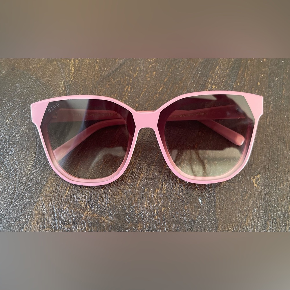 DIFF Pink Sunglasses